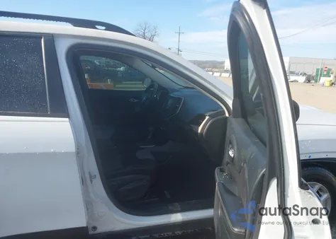 2015 Jeep Cherokee Sport z USA, uszkodzony, nr VIN 1C4PJLAB7FW737991